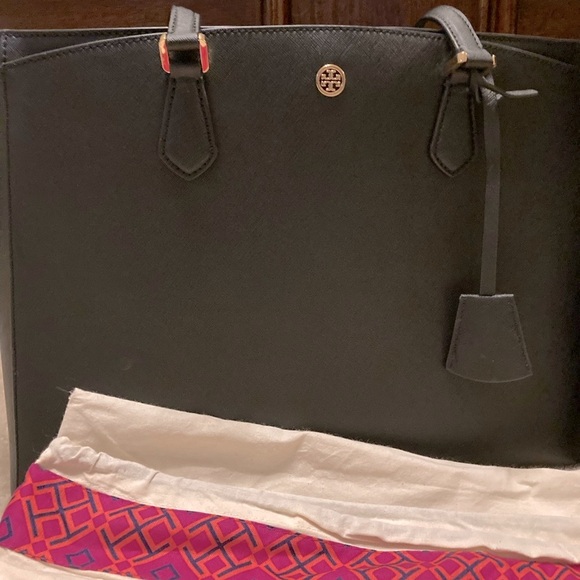 ❤️❤️Tory Burch Robinson Polished, Sophisticated and Refined - Picture 4 of 14